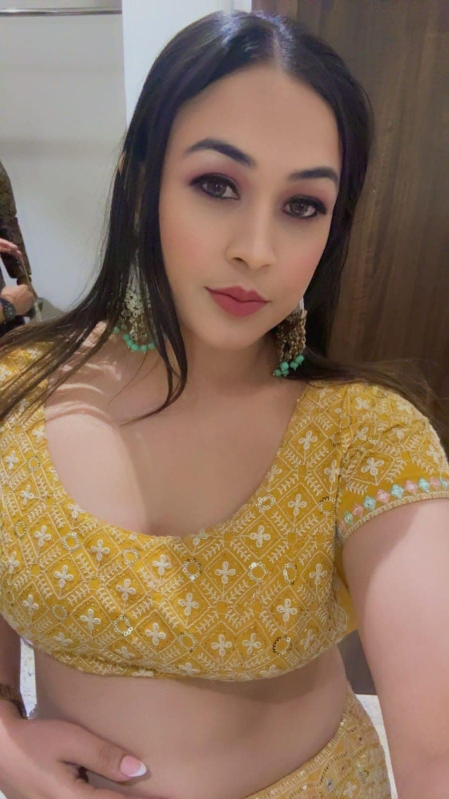 Riya VIP Escort