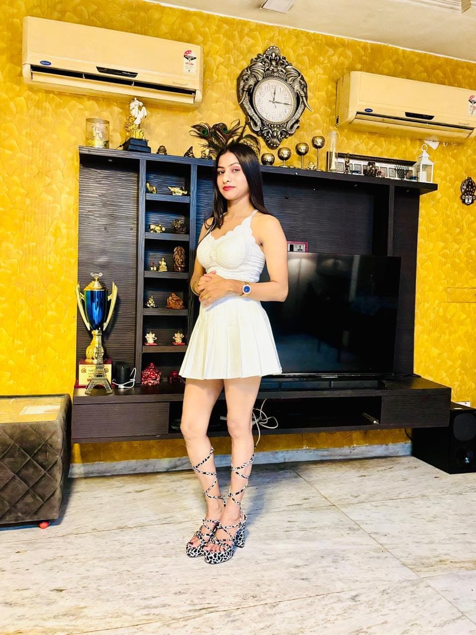 Sonia VIP Escort